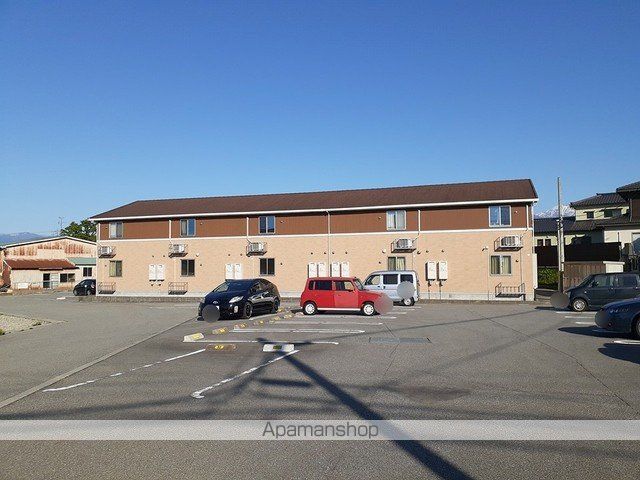 富山地鉄本線 経田駅 徒歩9分 2階建 築14年の玄関写真