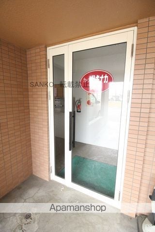 カーナ・ハギナカ伏古の玄関写真