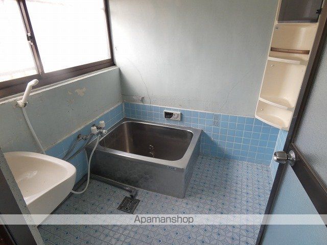 今治市 2階建 築59年の内装写真