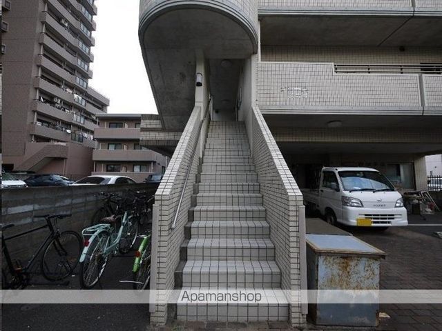 グレース萩野町の玄関写真
