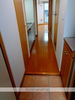 フォレスト　ＭＯＲＩ（モリ[1K/25.13m2]の玄関