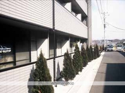 レオパレス葵第２[1K/24.84m2]の外観3