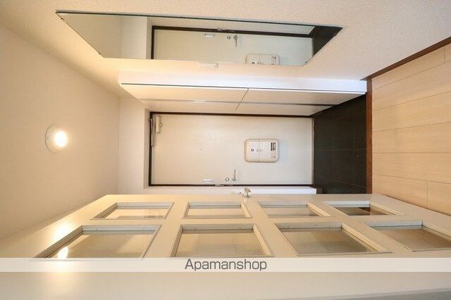 清水マンション[2LDK/49.5m2]の玄関