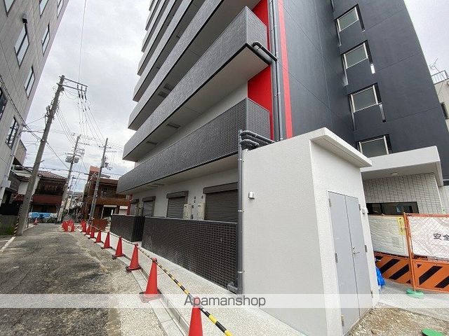 グランパシフィック中川の玄関写真
