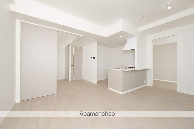 エンクレスト天神南PUREの内装写真
