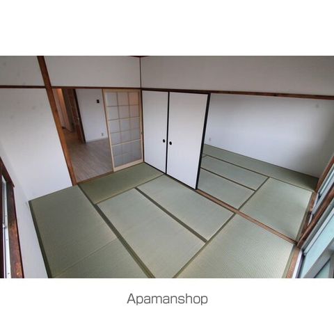 STビルの内装写真
