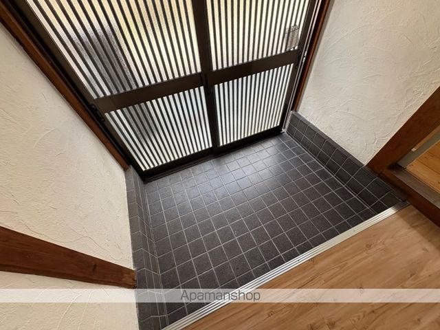 新之栄テラスハウスの内装写真