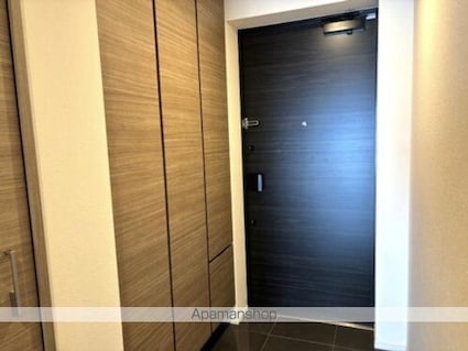 香川県高松市上之町１丁目[2LDK/71.16m2]の玄関