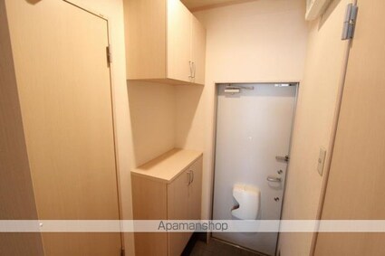 香川県高松市東山崎町[1K/27.82m2]の玄関