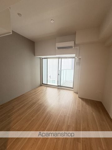 C0MF0RIA LIV大阪本町の内装写真