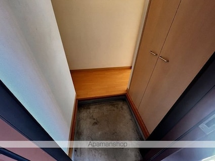 メゾン・ベレオＡ棟[2LDK/53.87m2]の玄関