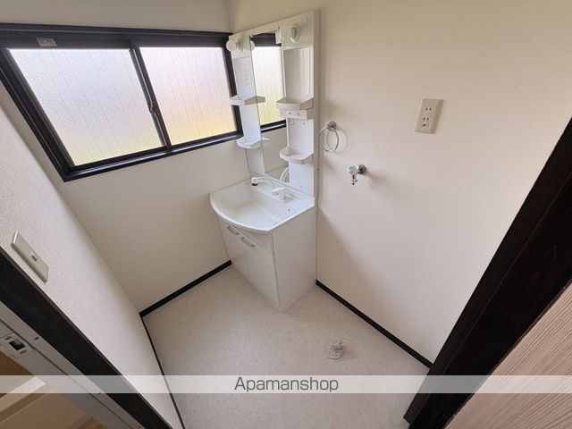 私市ロイヤルマンションの内装写真