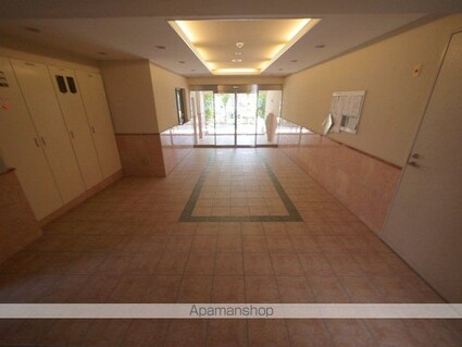 ステラートシティ桜山[3LDK/72.51m2]のエントランス2