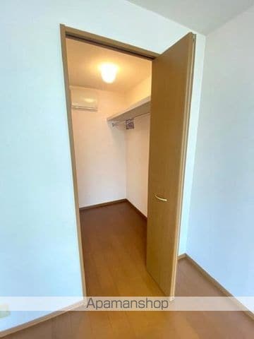 エレガンス草薙の内装写真