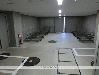 ＪＰｎｏｉｅ下高井戸[2LDK/47.75m2]の駐車場