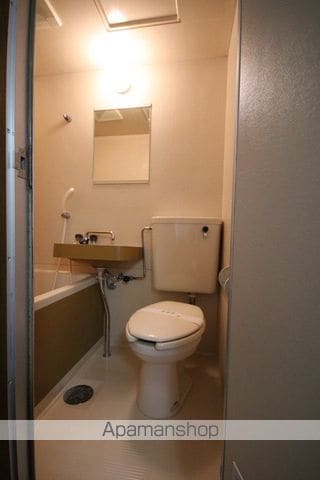 ワンテンションの内装写真
