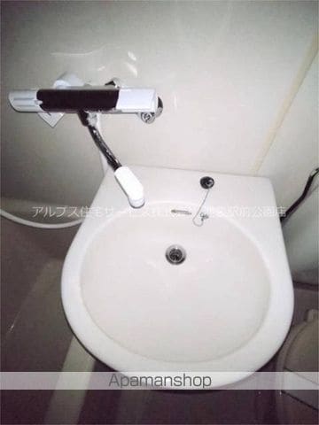 西ビルの内装写真