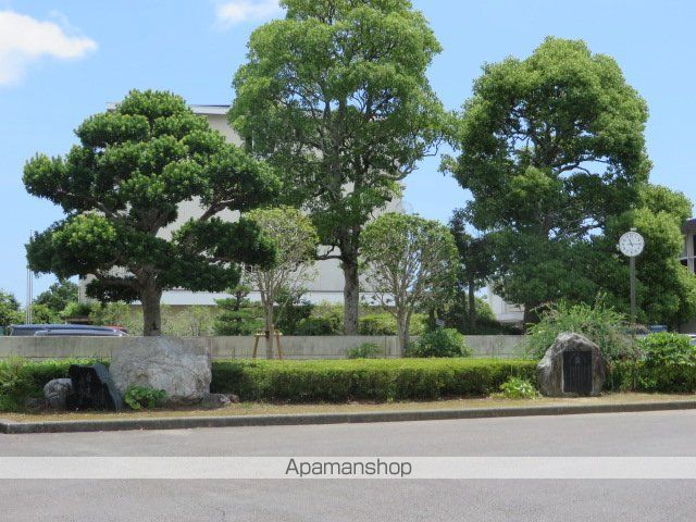 ライフアドバンスの周辺写真