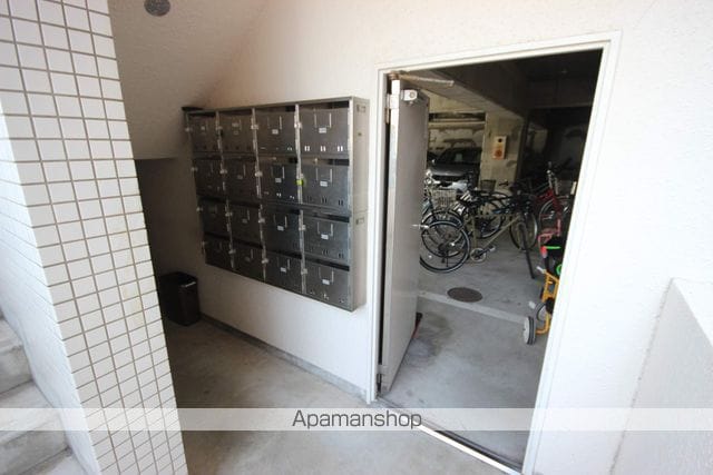 伊藤マンションの玄関写真