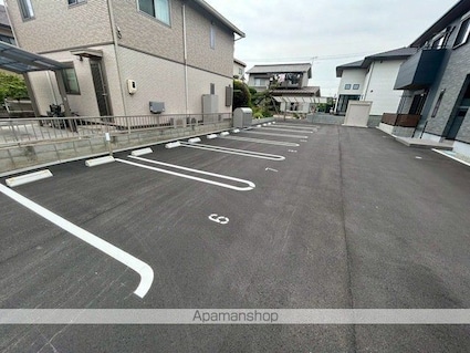 エーリッシュ新涯[2SLDK/60.95m2]の駐車場