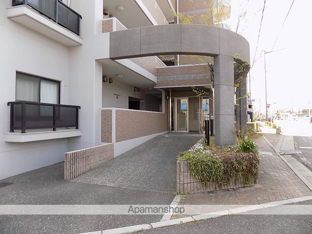 レジデンス新川の外観写真