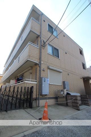 アーバン レクサスの外観写真