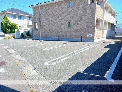 長野県長野市中御所２丁目[1R/30m2]の駐車場
