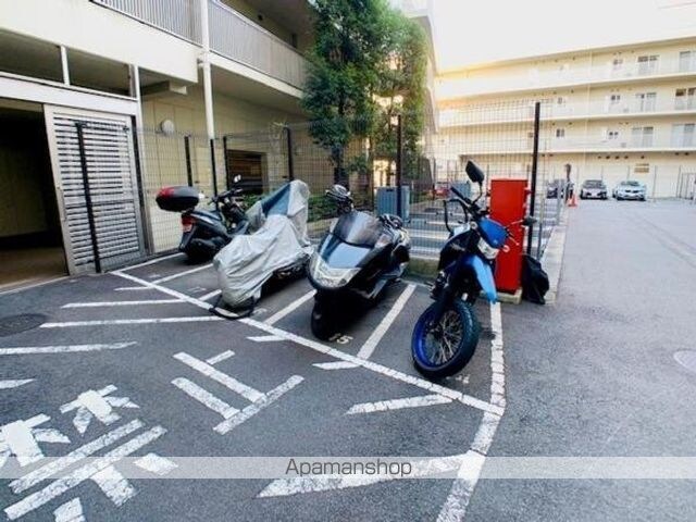 Ｂｒｉｌｌｉａ　ｉｓｔ　三軒茶屋　ブラッサムテラス[1R/49.11m2]の共用部8