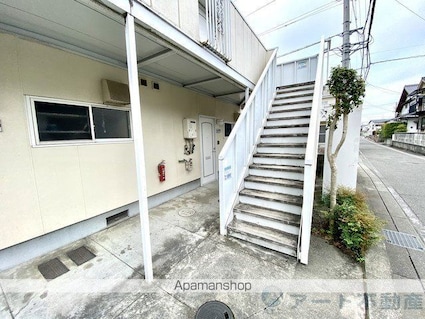 愛媛県松山市南久米町[2DK/35.3m2]のエントランス1