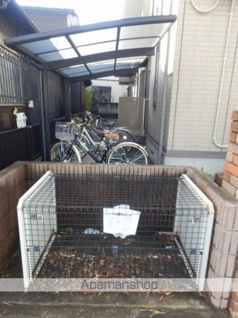 コスモス[1K/31.13m2]の外観3