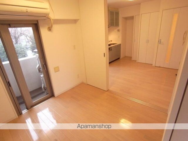 エスコートノヴェル用賀[1DK/30.32m2]のリビング・居間3
