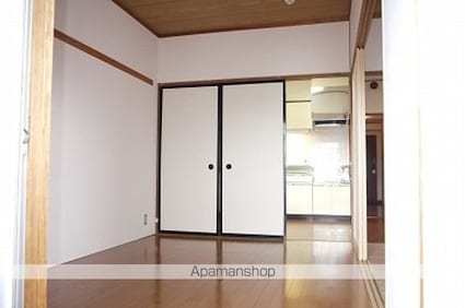 メゾン西中屋[2LDK/51m2]のリビング・居間