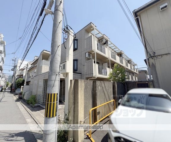 ヴィラ荒神口の外観写真