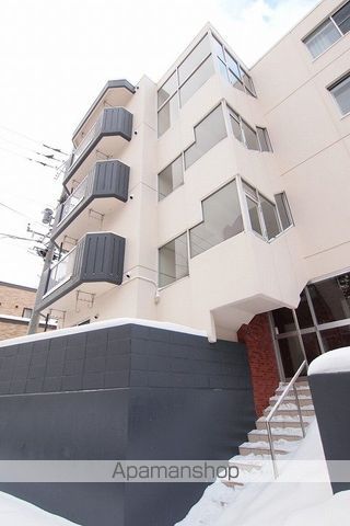 クローバーハイム平岸の外観写真