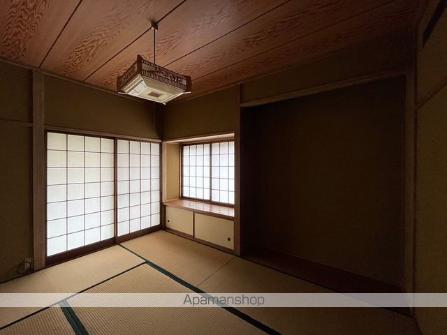 高山本線 越中八尾駅 徒歩26分 2階建 築46年の内装写真