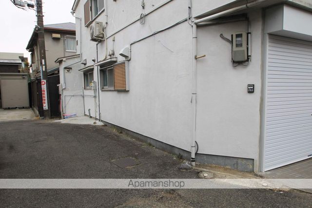 阪急電鉄宝塚線 庄内駅 徒歩13分 2階建 築62年の玄関写真
