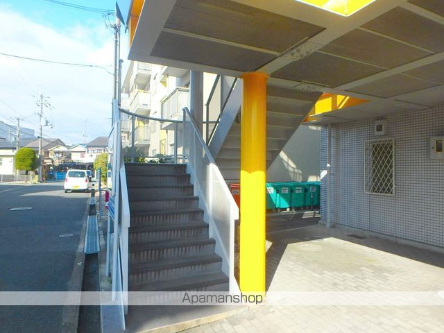 大東御殿山ビルの玄関写真