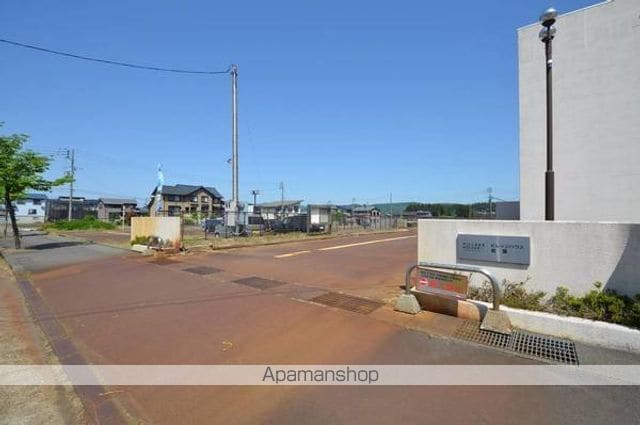 ビレッジハウス若葉1号棟の玄関写真