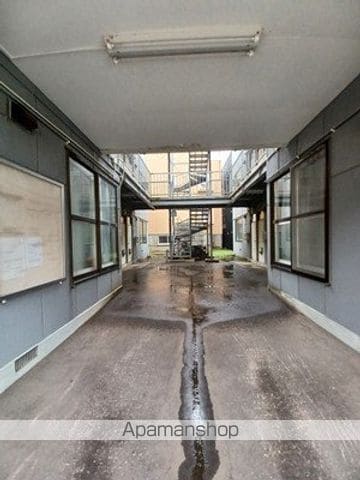 ハイツひばりA・Bの玄関写真