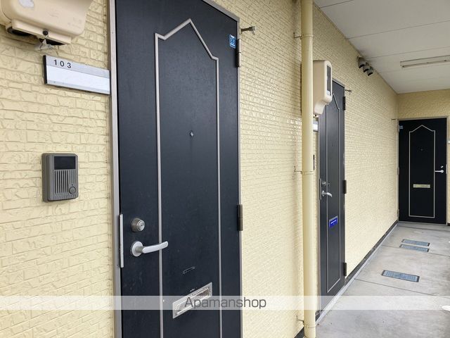 ウィズステージさくらの玄関写真