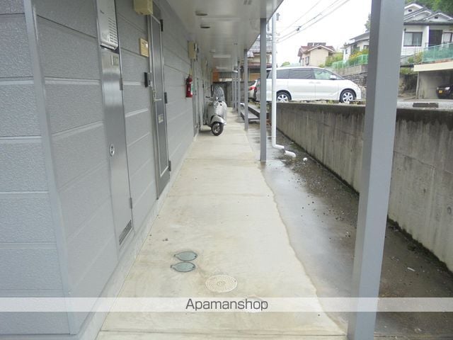 サープラスJUNの玄関写真