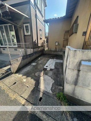 大江貸家（９－８）[4LDK/72.9m2]の駐車場