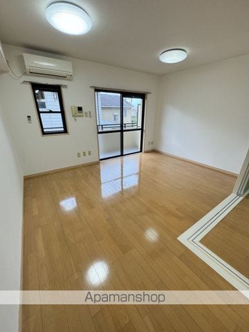 グリーングラスの内装写真