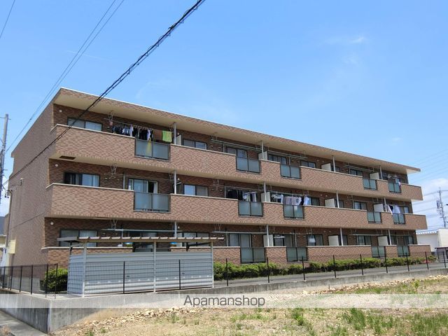 マンション柏の外観写真