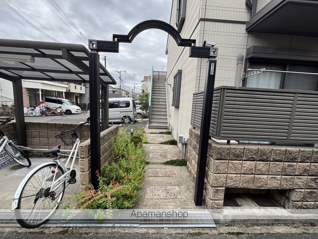 ルミエール新之栄の玄関写真