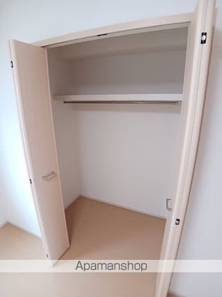 イル　レジーナ　Ⅱ[1LDK/53m2]の収納