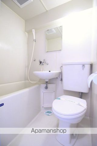 東京都新宿区高田馬場１丁目[1K/17.87m2]のバス