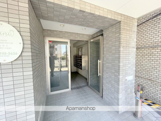 エスペランサ谷町の玄関写真