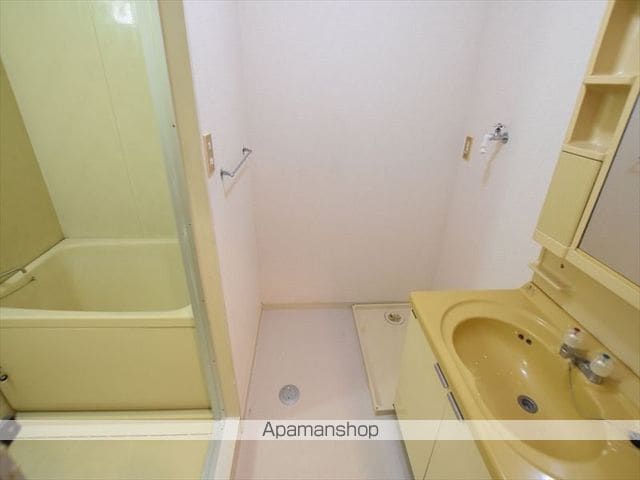 ロイヤルタウン下九沢の内装写真