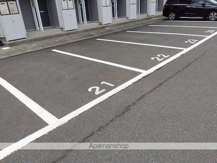 レオパレスエクセル林泉寺　壱[1K/28.02m2]の駐車場2